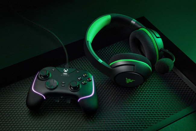 Игровой контроллер Wolverine V2 Chroma Razer RZ06-04010100-R3M1 Игровой контроллер Wolverine V2 Chroma Razer RZ06-04010100-R3M1