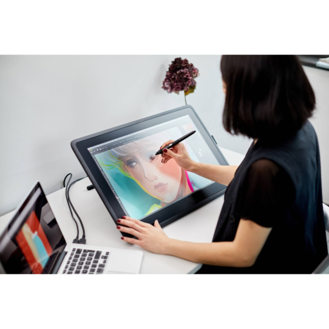 Интерактивный дисплей Wacom Cintiq 22 Интерактивный дисплей Wacom Cintiq 22