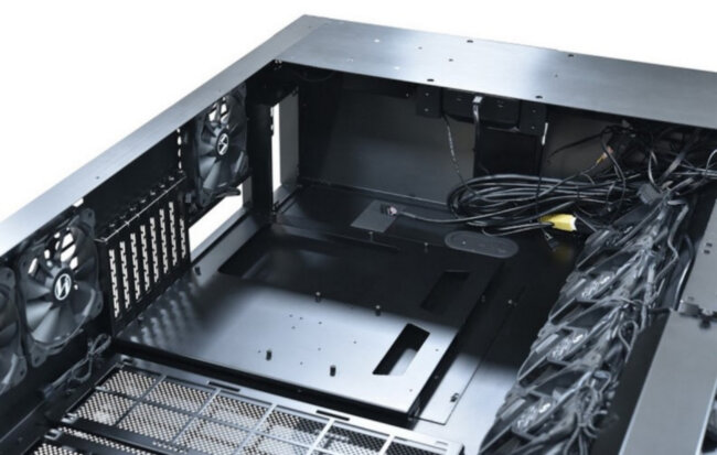 Корпус для ПК без блока питания Lian Li DK-05F Корпус для ПК без блока питания Lian Li DK-05F