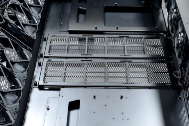 Корпус для ПК без блока питания Lian Li DK-05F Корпус для ПК без блока питания Lian Li DK-05F