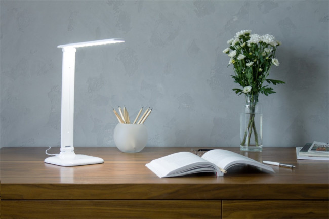 Светильник настольный светодиодный СТАРТ  CT58 белый Светильник настольный светодиодный СТАРТ CT58 белый