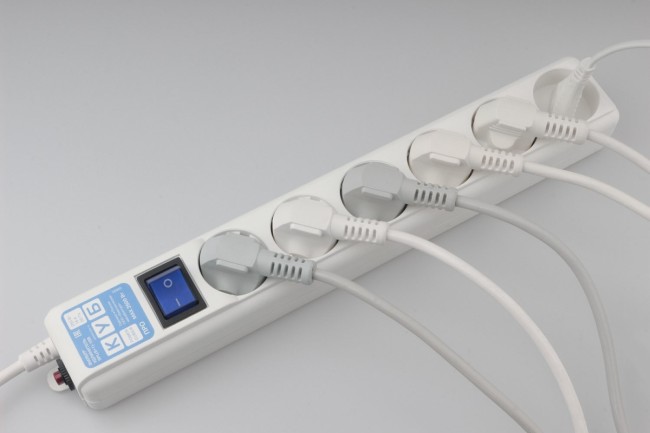 Фильтр-удлинитель Power Cube PRO, 5,0 м 6 розеток, LC контур, 16А/3,5кВт Электрическая мануфактура SPL6-16-P-5M