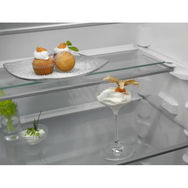 Встраиваемые холодильники  ELECTROLUX Electrolux KNP7TE75S