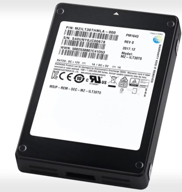Твердотельный накопитель Samsung PM1643a (ZILT960HBHQ-00007) Твердотельный накопитель Samsung PM1643a (ZILT960HBHQ-00007)