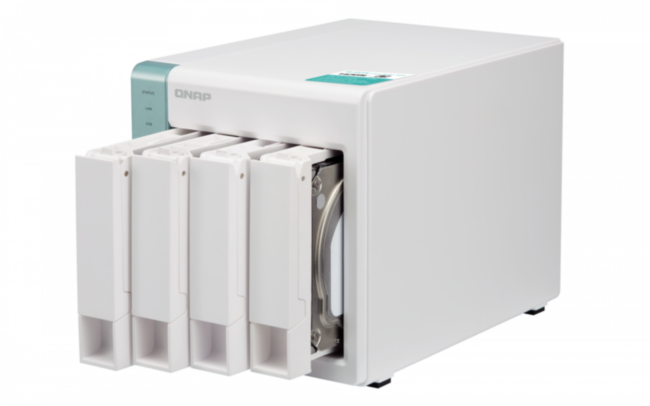 Сетевое хранилище без дисков QNAP D4 Pro Сетевое хранилище без дисков QNAP D4 Pro