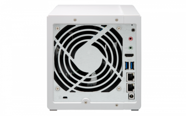 Сетевое хранилище без дисков QNAP D4 Pro Сетевое хранилище без дисков QNAP D4 Pro