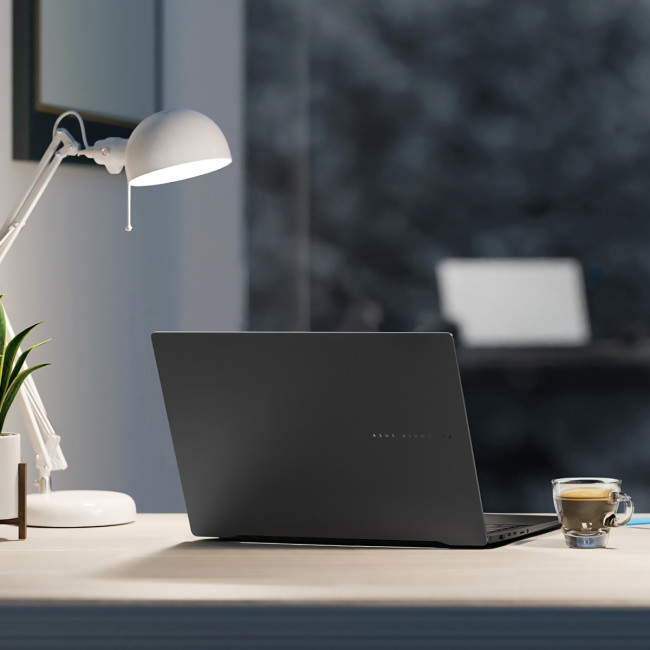 Ноутбук ASUS Vivobook S S5606CA-RI175 (90NB1553-M009K0) Ноутбук ASUS Vivobook S S5606CA-RI175 (90NB1553-M009K0)
