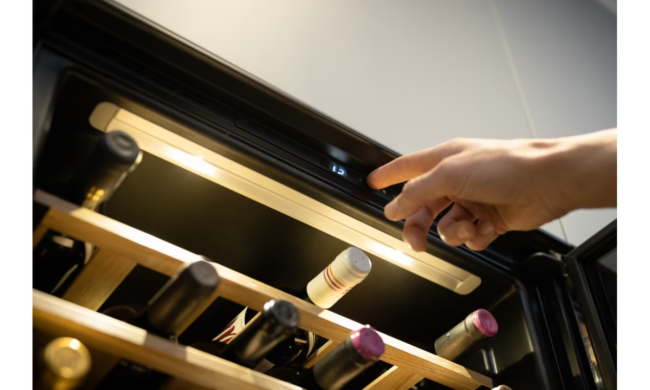 Винный шкаф FMY 24 WCR BK Franke 131.0690.488