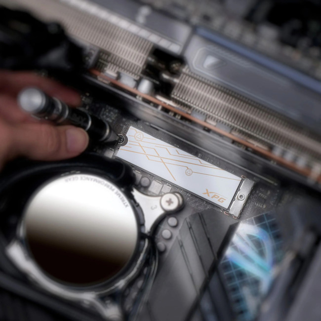 Твердотельный накопитель ADATA XPG MARS 980 BLADE (SMAR-980B-8TCS) Твердотельный накопитель ADATA XPG MARS 980 BLADE (SMAR-980B-8TCS)