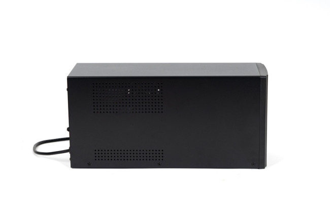 453 SKAT-UPS 3000/1800 ИБП 1800 Вт, с АКБ 9 Ач 4 шт, меандр. стабилизация напряжения Бастион SKAT-UPS 3000/1800