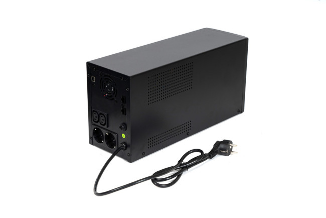 453 SKAT-UPS 3000/1800 ИБП 1800 Вт, с АКБ 9 Ач 4 шт, меандр. стабилизация напряжения Бастион SKAT-UPS 3000/1800