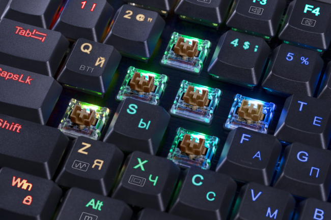 Redragon Беспроводная клавиатура Dragonwarrior RGB,тонкая,94клавиш,б.п. Defender 70520