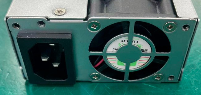 Блок питания серверный Qdion Model U1A-A10250-S/C14 Блок питания серверный Qdion Model U1A-A10250-S/C14