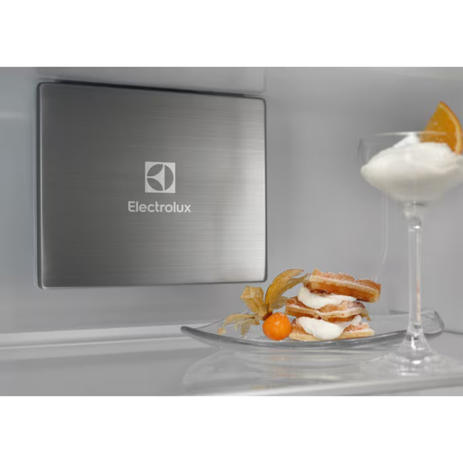 Встраиваемые холодильники  ELECTROLUX Electrolux ENP7TD75S