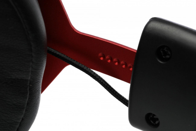 Наушники с микрофоном A4Tech M590I SPORTS RED Наушники с микрофоном A4Tech M590I SPORTS RED