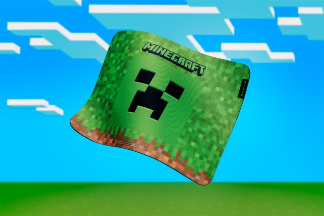 Игровой коврик для мыши Razer Gigantus V2 Medium - Minecraft Ed. Razer RZ02-03333800-R3M1 Игровой коврик для мыши Razer Gigantus V2 Medium - Minecraft Ed. Razer RZ02-03333800-R3M1