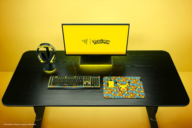 Игровой коврик для мыши Razer Gigantus V2 Medium - Pokemon Kanto Starters Ed. Razer RZ02-03333900-R3M1