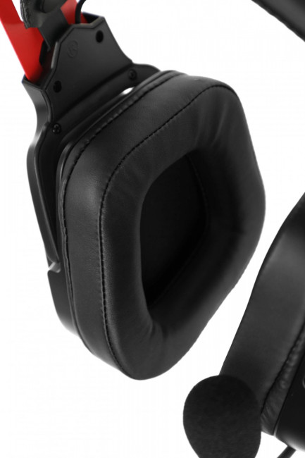 Наушники с микрофоном A4Tech G560 SPORTS RED Наушники с микрофоном A4Tech G560 SPORTS RED