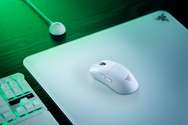 Игровая мышь Razer Viper V4 Pro - White Mouse Razer RZ01-05630200-R3G1 Игровая мышь Razer Viper V4 Pro - White Mouse Razer RZ01-05630200-R3G1