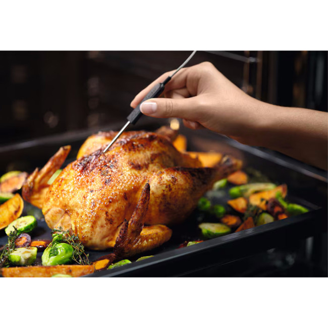 Встраиваемый духовой шкаф Electrolux COE7P31B