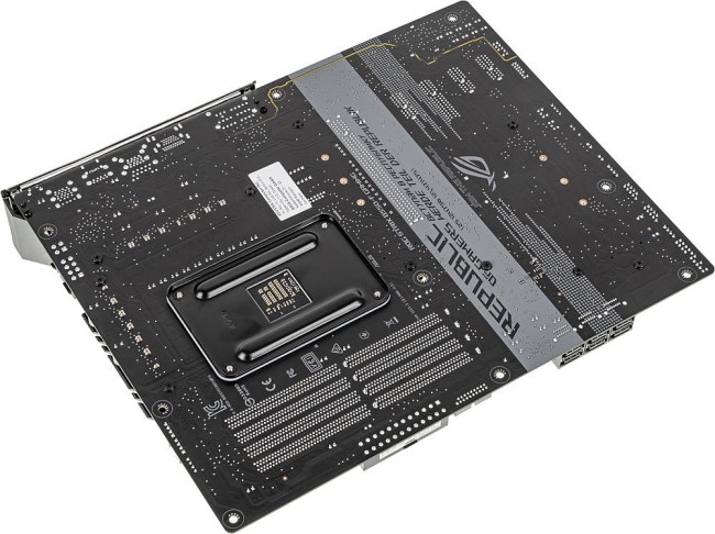 Материнская плата ASUS ROG STRIX B550-F GAMING Материнская плата ASUS ROG STRIX B550-F GAMING