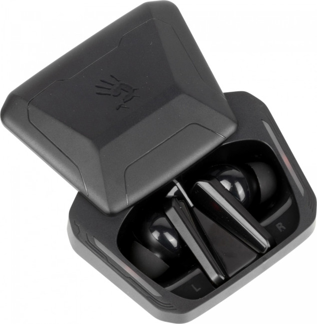 Гарнитура внутриканальные A4Tech M70 BLACK+ RED Гарнитура внутриканальные A4Tech M70 BLACK+ RED