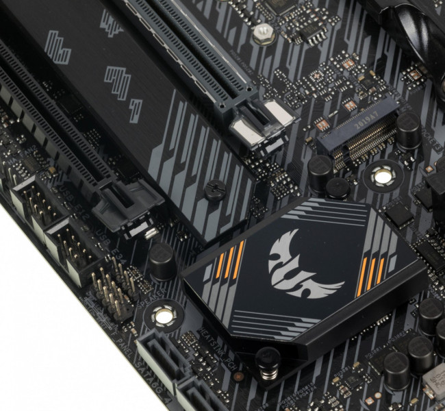 Материнская плата ASUS TUF GAMING B550M-PLUS Материнская плата ASUS TUF GAMING B550M-PLUS