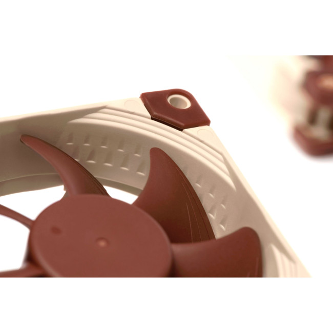 Кулер для корпуса Noctua NF-A8 PWM Кулер для корпуса Noctua NF-A8 PWM