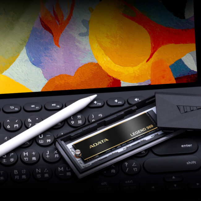 Твердотельный накопитель ADATA Legend 960 2TB (ALEG-960-2TCS) Твердотельный накопитель ADATA Legend 960 2TB (ALEG-960-2TCS)