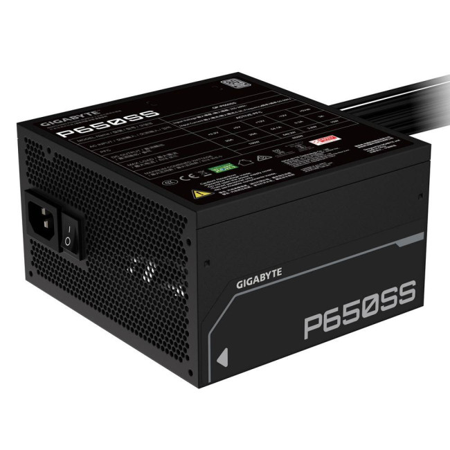 Блок питания ПК Gigabyte P650SS Блок питания ПК Gigabyte P650SS