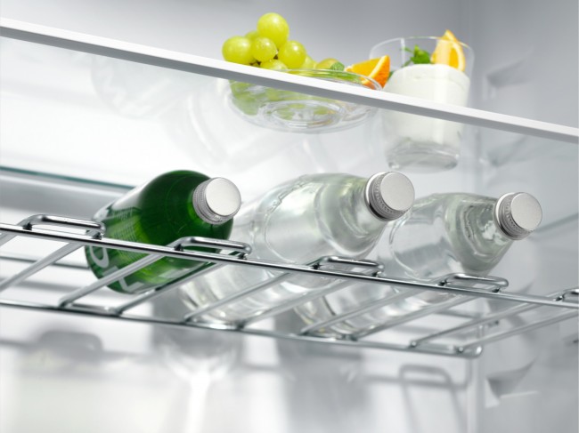 Встраиваемые холодильники ELECTROLUX Electrolux E7TNGE18S Встраиваемые холодильники ELECTROLUX Electrolux E7TNGE18S