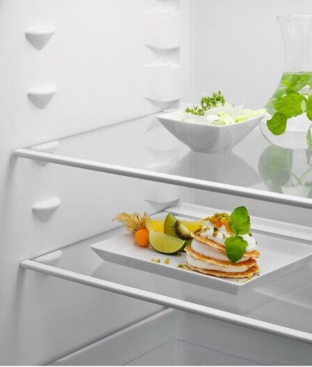 Встраиваемый холодильник ELECTROLUX Electrolux LNT2LF18S