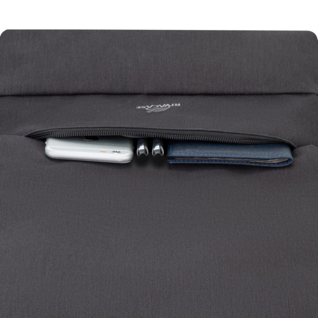 Рюкзак для ноутбука 15.6" Riva 7562 BLACK Рюкзак для ноутбука 15.6" Riva 7562 BLACK