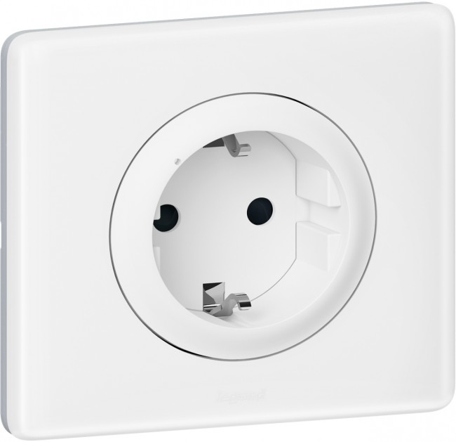 CLN БЕЛ Роз.2К+З 16А умн. Умная розетка Legrand серия Celiane with NETATMO, Цвет Белый. С заземлением, 16А, 230В, Управление со смартфона. Рамка в комплекте.