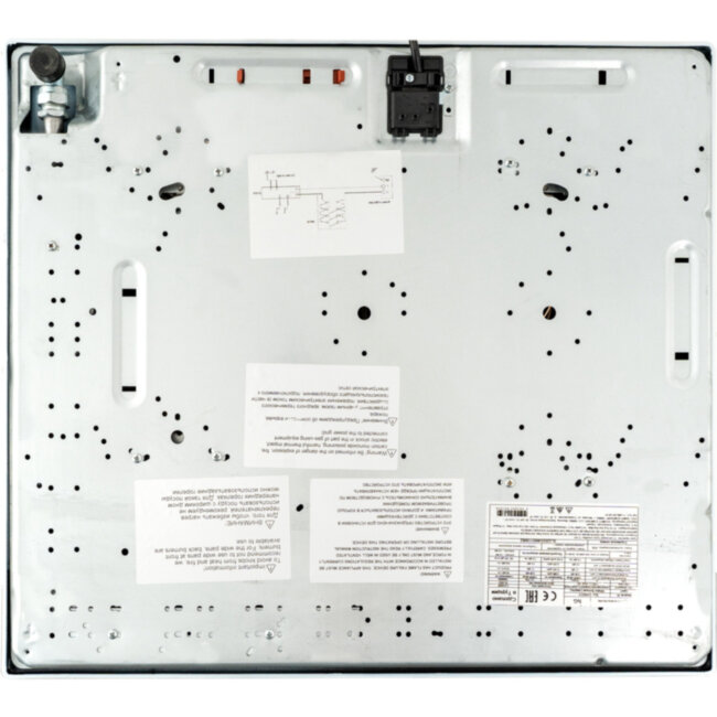 Встраиваемые газовые панели Schaub Lorenz Встраиваемая газовая варочная панель Schaub Lorenz SLK GW6511