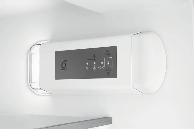 Встраиваемые холодильники Whirlpool Whirlpool WHC18T132 Встраиваемые холодильники Whirlpool Whirlpool WHC18T132