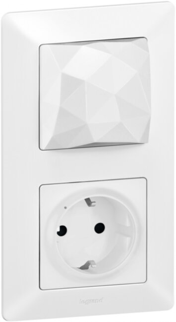 VLN-l БЕЛ Стартовый пакет умн. Стартовый комплект умного дома Legrand серия Valena Life with NETATMO, Цвет Белый. Состоит: Шлюз WiFi + Умная розетка с заземлением 16А, 230В + Главный беспроводной выключатель + Рамки в комплекте + Многоразовые наклейки для VLN-l БЕЛ Стартовый пакет умн. Стартовый комплект умного дома Legrand серия Valena Life with NETATMO, Цвет Белый. Состоит: Шлюз WiFi + Умная розетка с заземлением 16А, 230В + Главный беспроводной выключатель + Рамки в комплекте + Многоразовые наклейки для